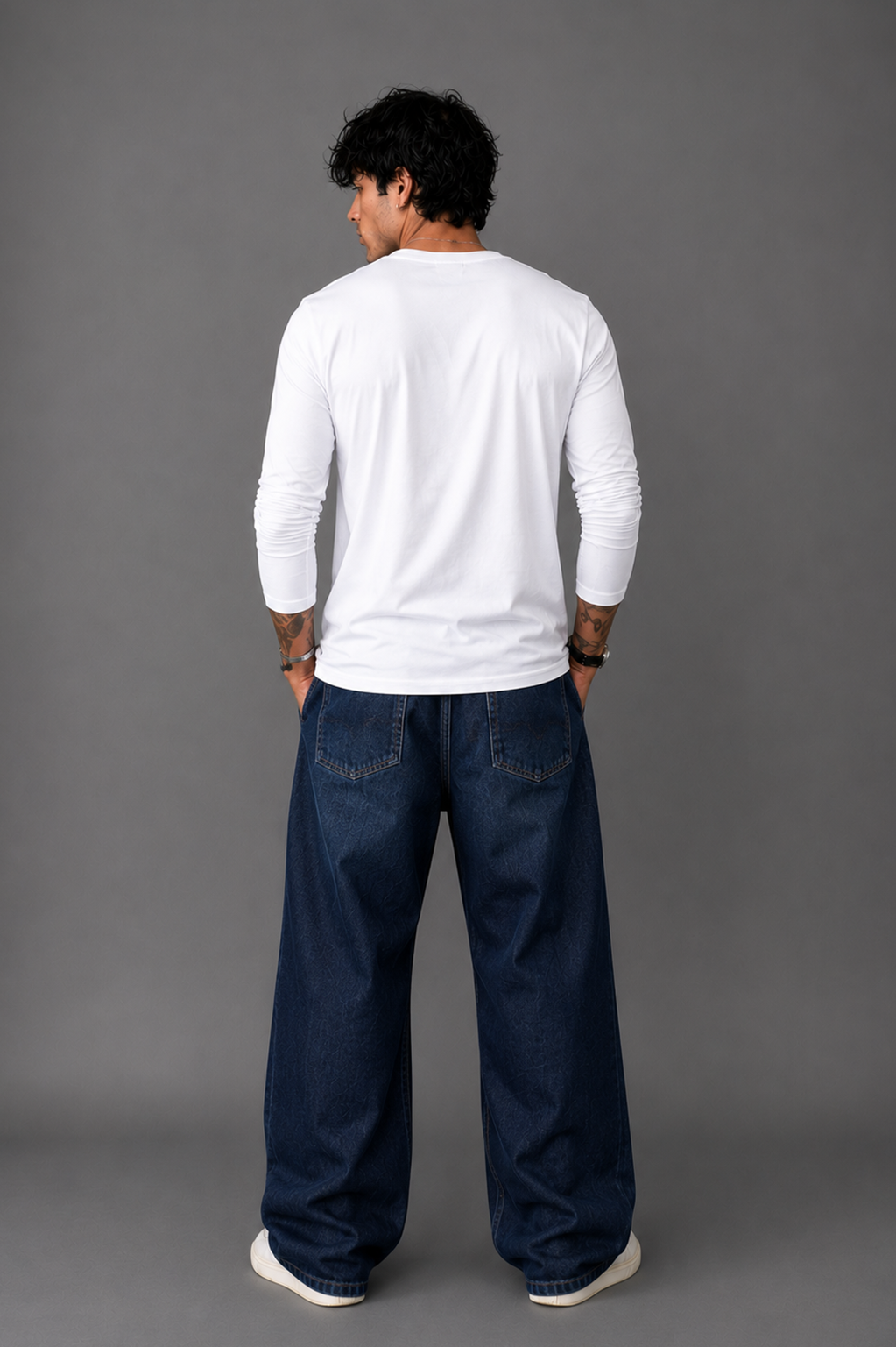 Ribbed V-Neck Basic Tee