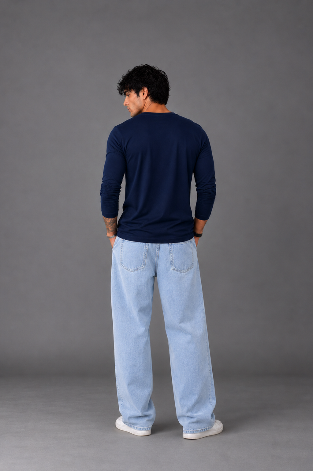 Ribbed V-Neck Basic Tee
