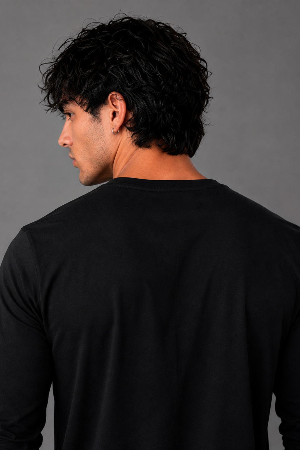 Ribbed V-Neck Basic Tee