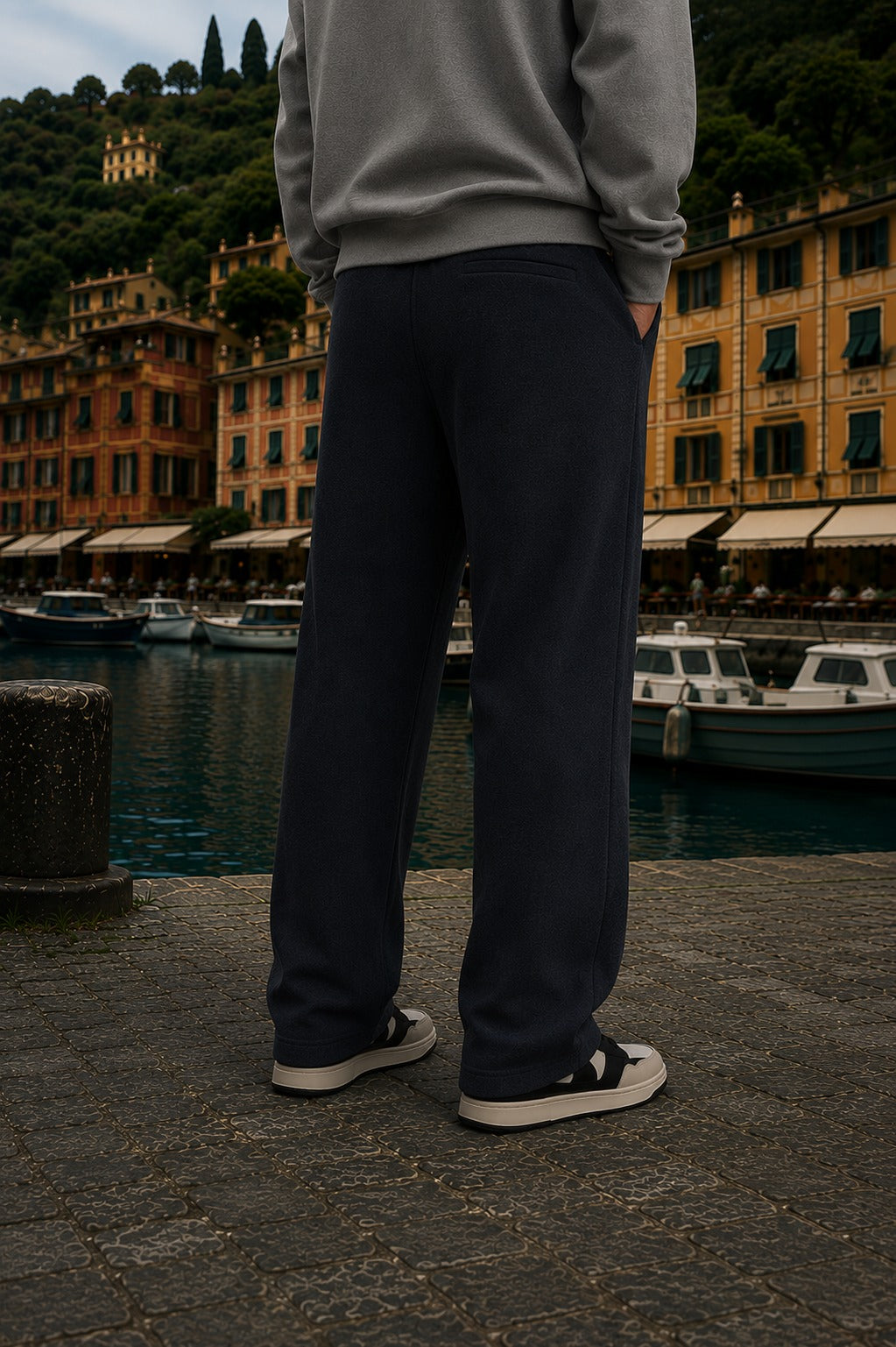 Portofino Minimal fleece Loose lower ESTD 1881.